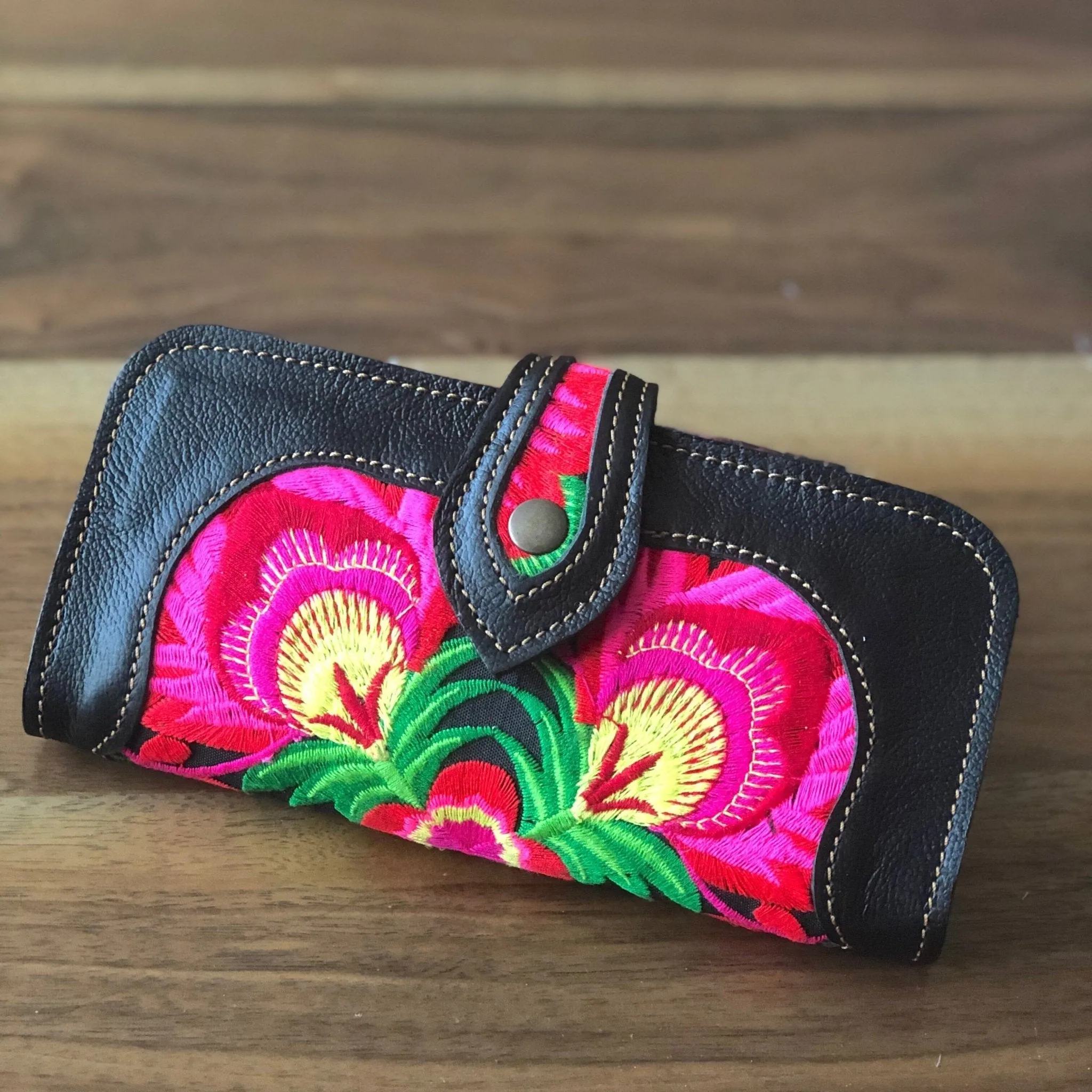 Bohemian Embroidered Wallet - Handmade Leather Wallet