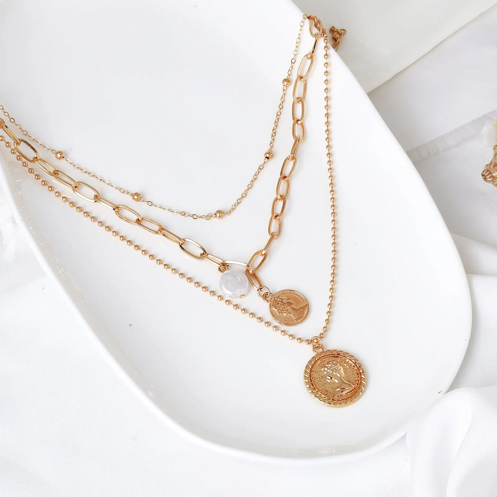 Callista Gold Necklace